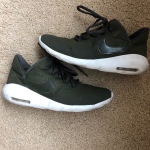 SIZE 8 Nike sneakers